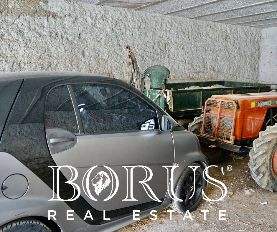 Box o garage in vendita a Aversa