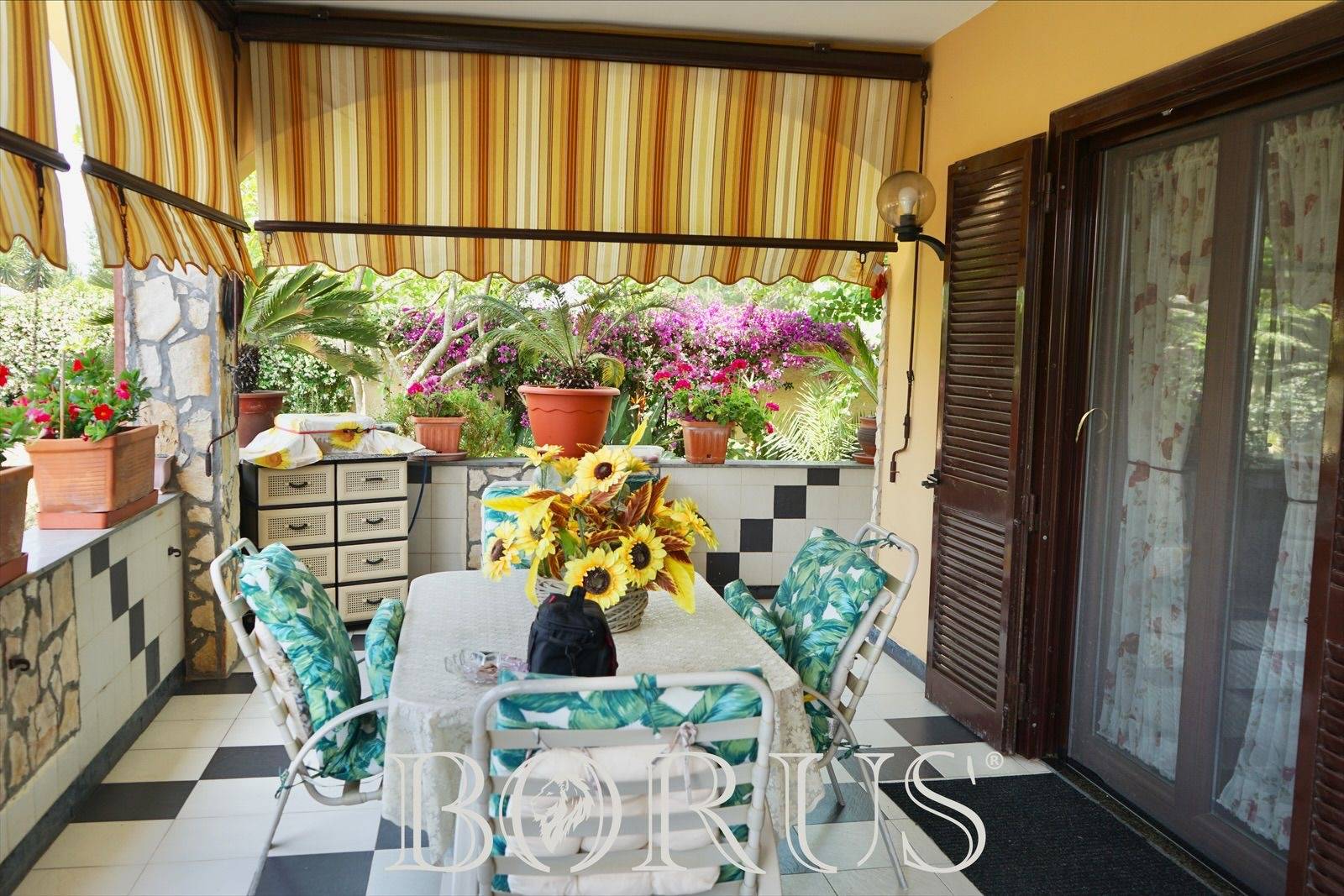 Villa in vendita a Castel Volturno, Fronte Villaggio Coppola