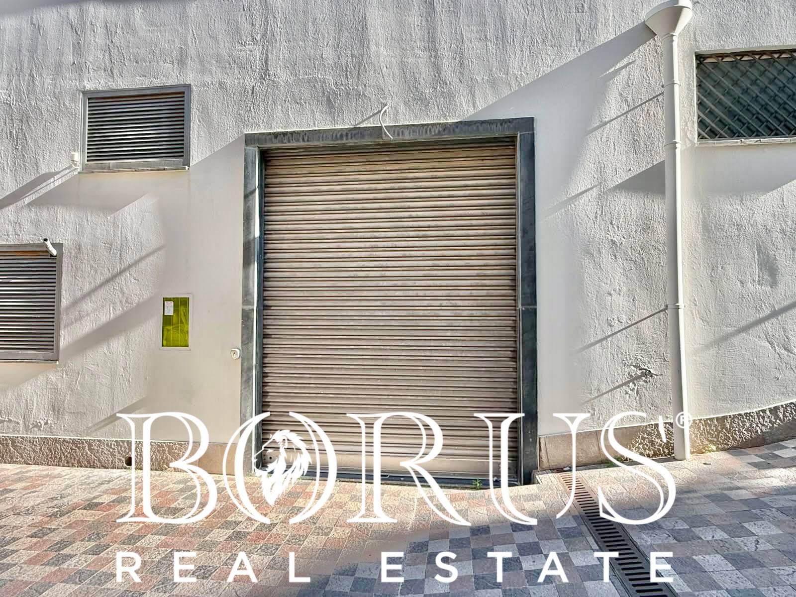 Box o garage in affitto a Aversa
