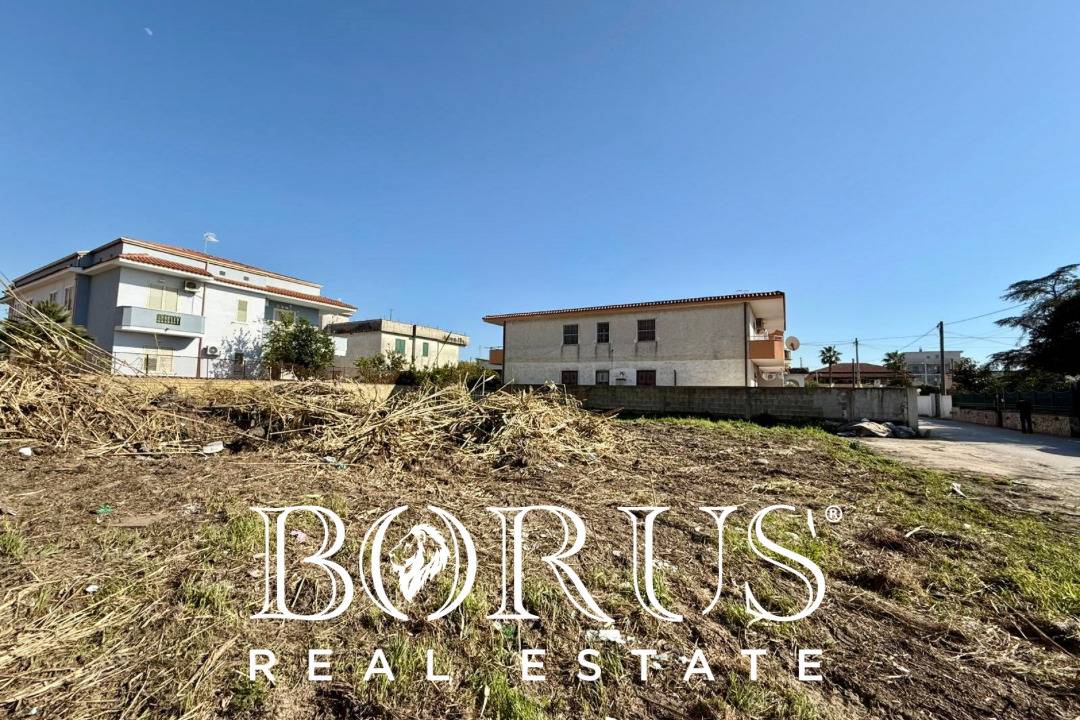 Terreno edificabile in vendita a Castel Volturno, Fronte Villaggio Coppola