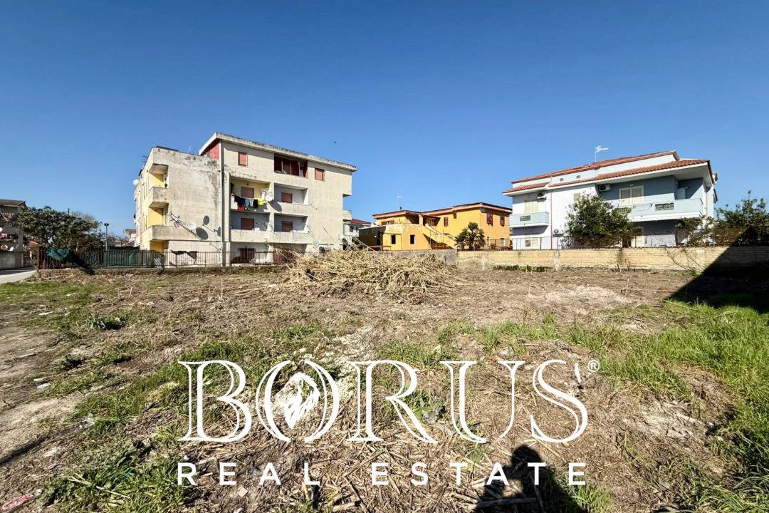 Terreno edificabile in vendita a Castel Volturno, Fronte Villaggio Coppola