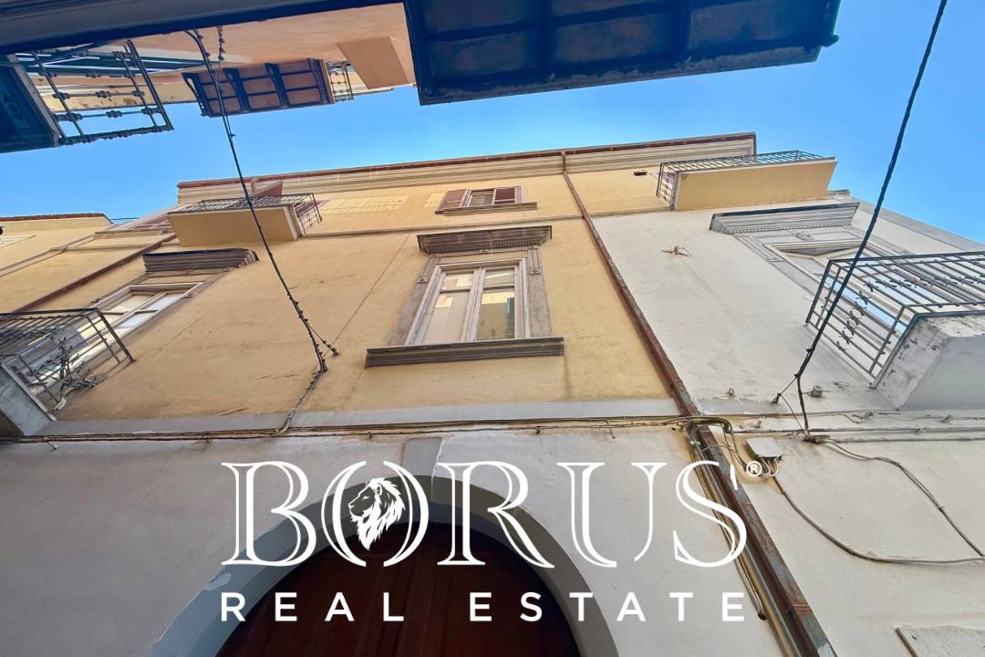 Locale commerciale in affitto a Aversa