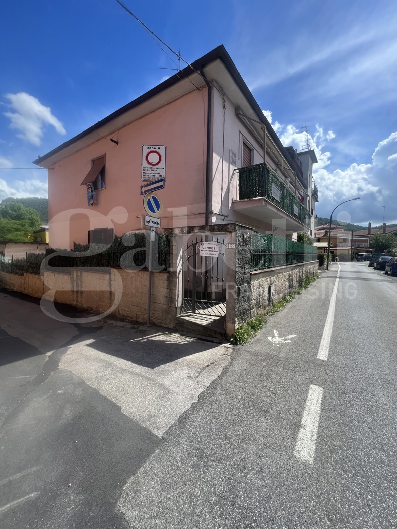 Quadrilocale con giardino a Colleferro