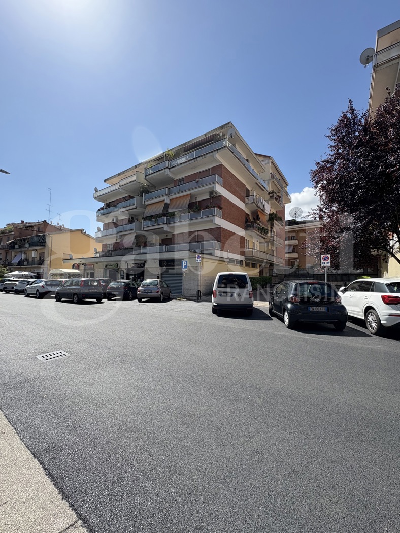 Quadrilocale con box doppio a Colleferro