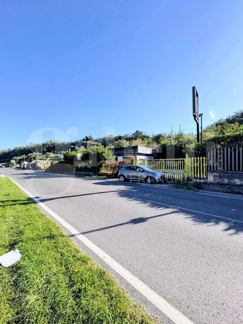 Capannone in vendita a Valmontone