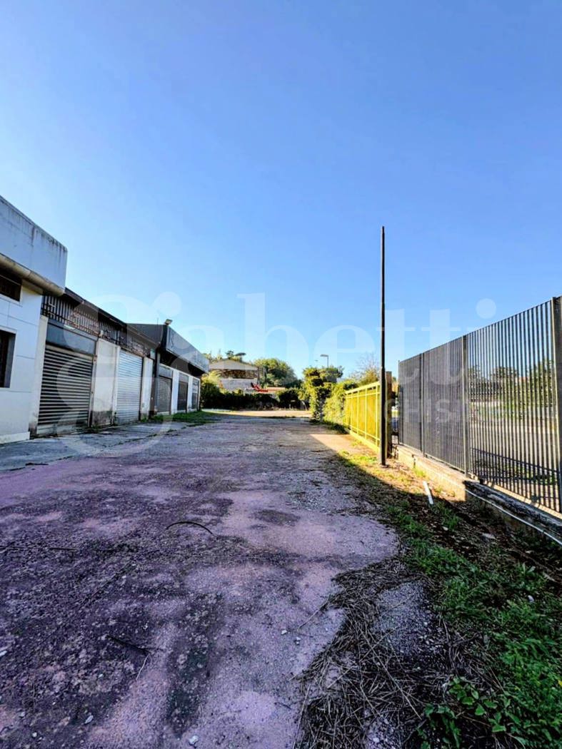 Capannone in vendita a Valmontone