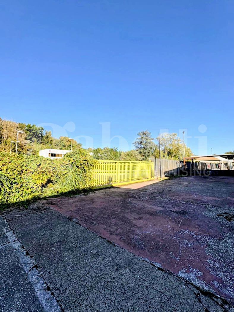 Capannone in vendita a Valmontone