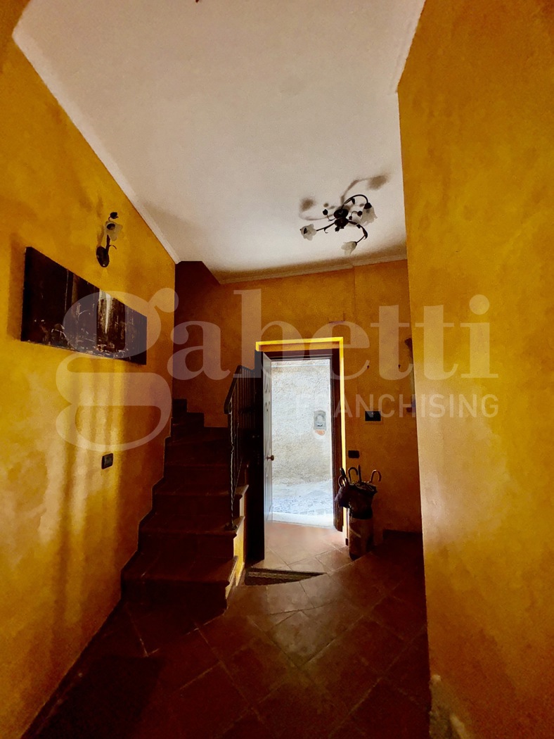 Stabile/Palazzo in vendita a Segni