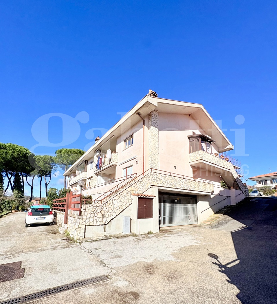 Villa con giardino a Segni