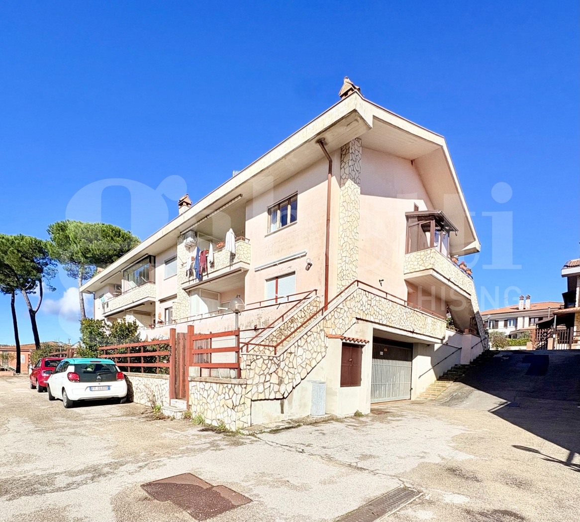 Villa con giardino a Segni