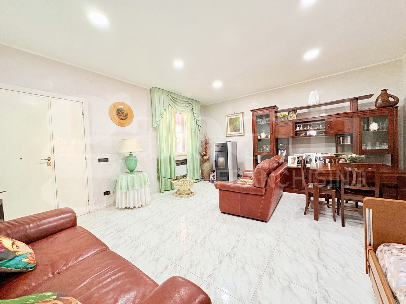 Villa con giardino a Segni