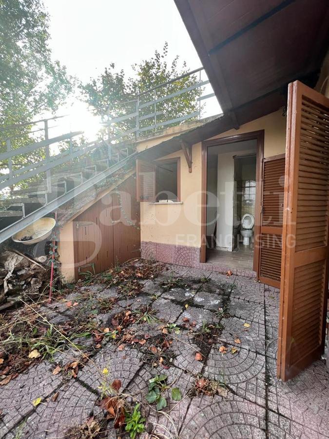 Villa Bifamiliare con giardino a Paliano