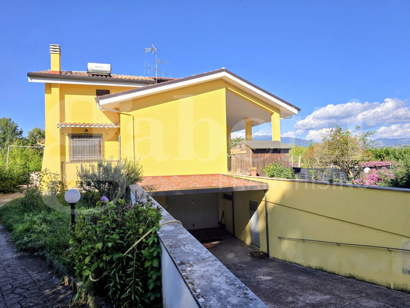 Villa con giardino a Paliano