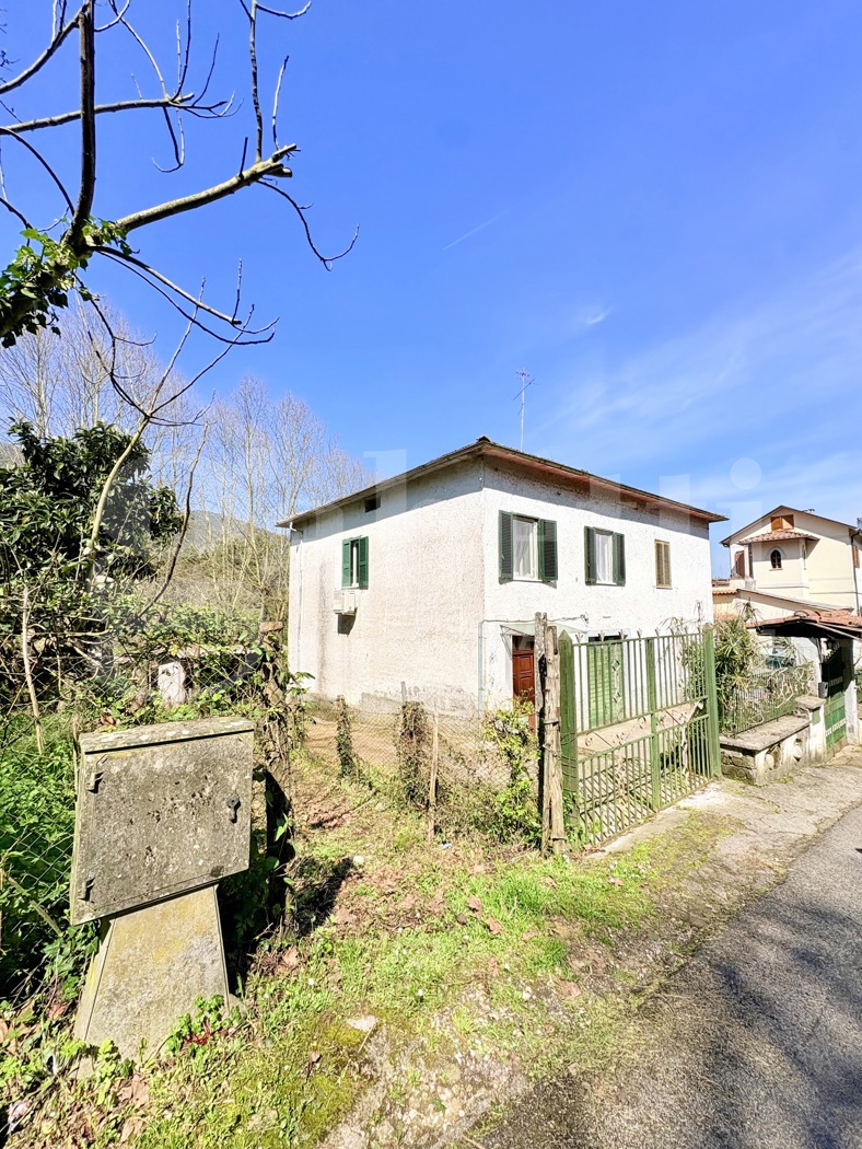 Bilocale con giardino a Montelanico