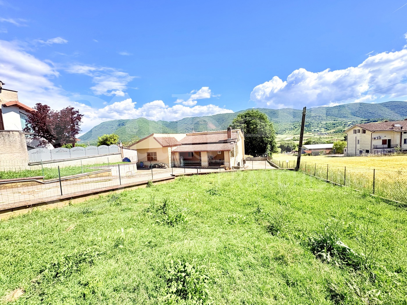 Villa con giardino a Gavignano
