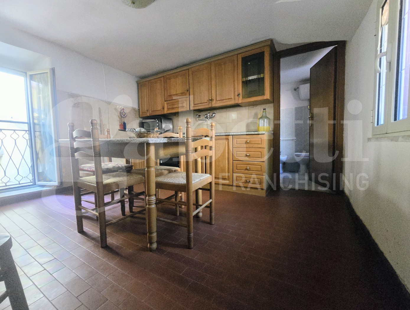 Trilocale da ristrutturare a Montelanico