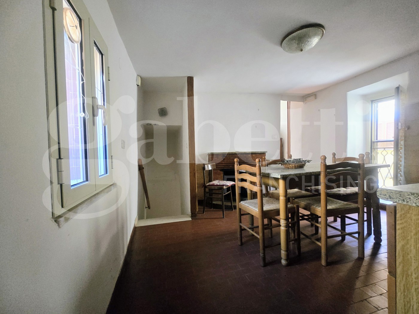 Trilocale da ristrutturare a Montelanico