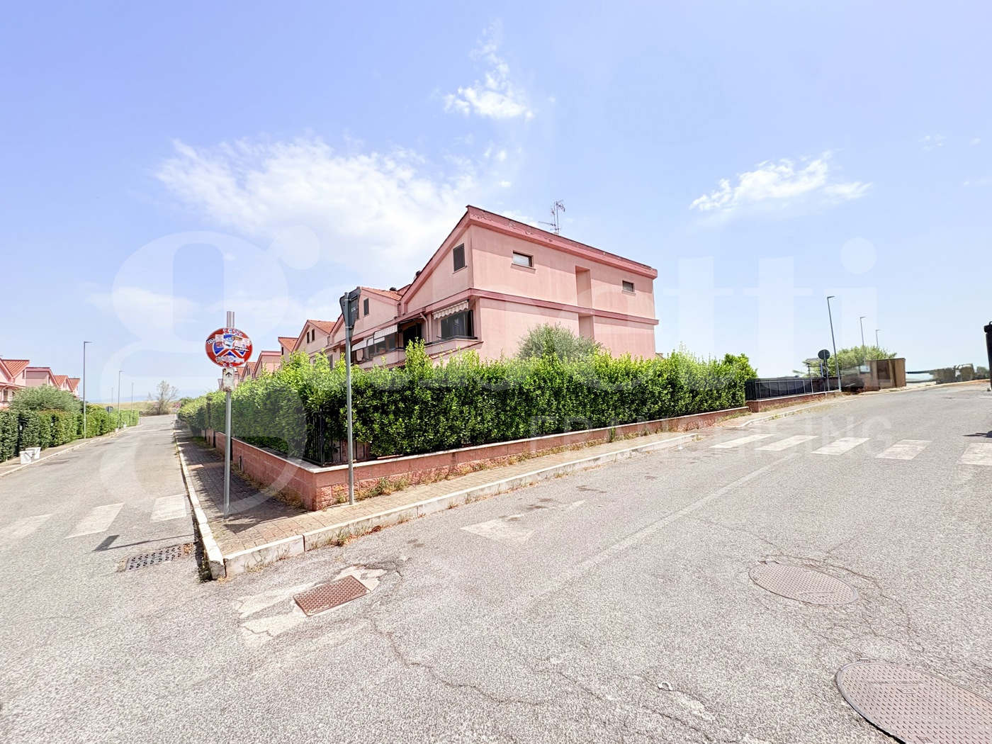 Villa con giardino a Colleferro