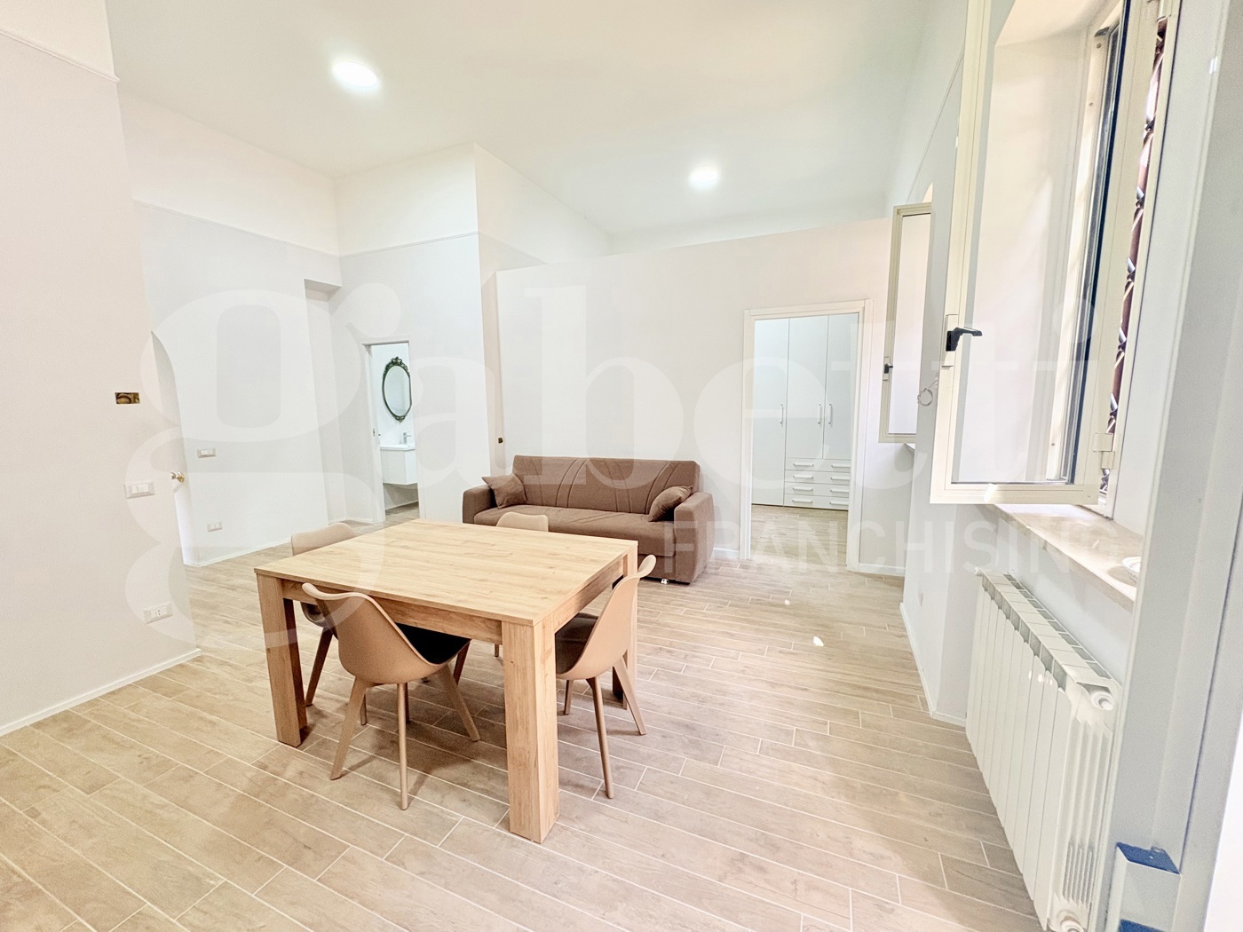 Quadrilocale arredato in affitto a Colleferro