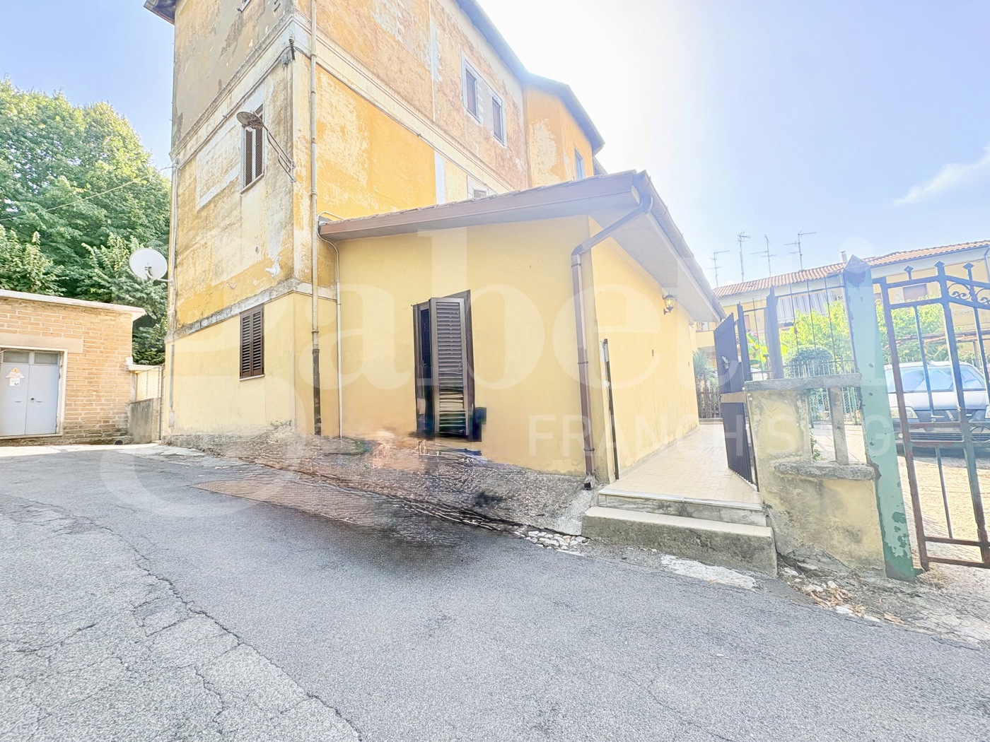 Quadrilocale arredato in affitto a Colleferro