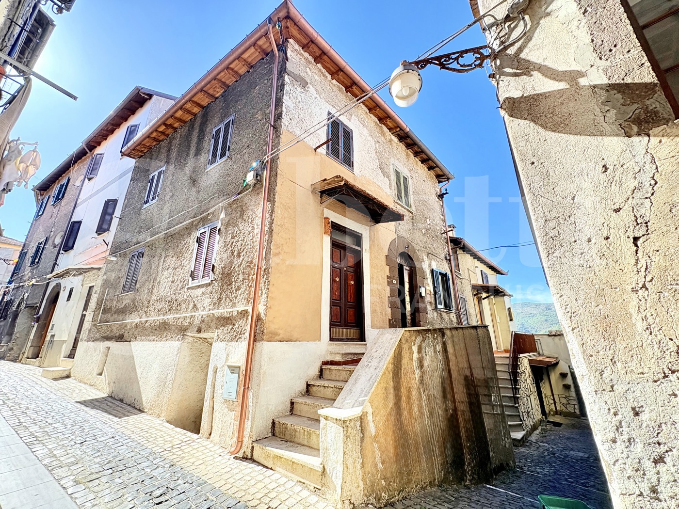 Trilocale con giardino a Segni