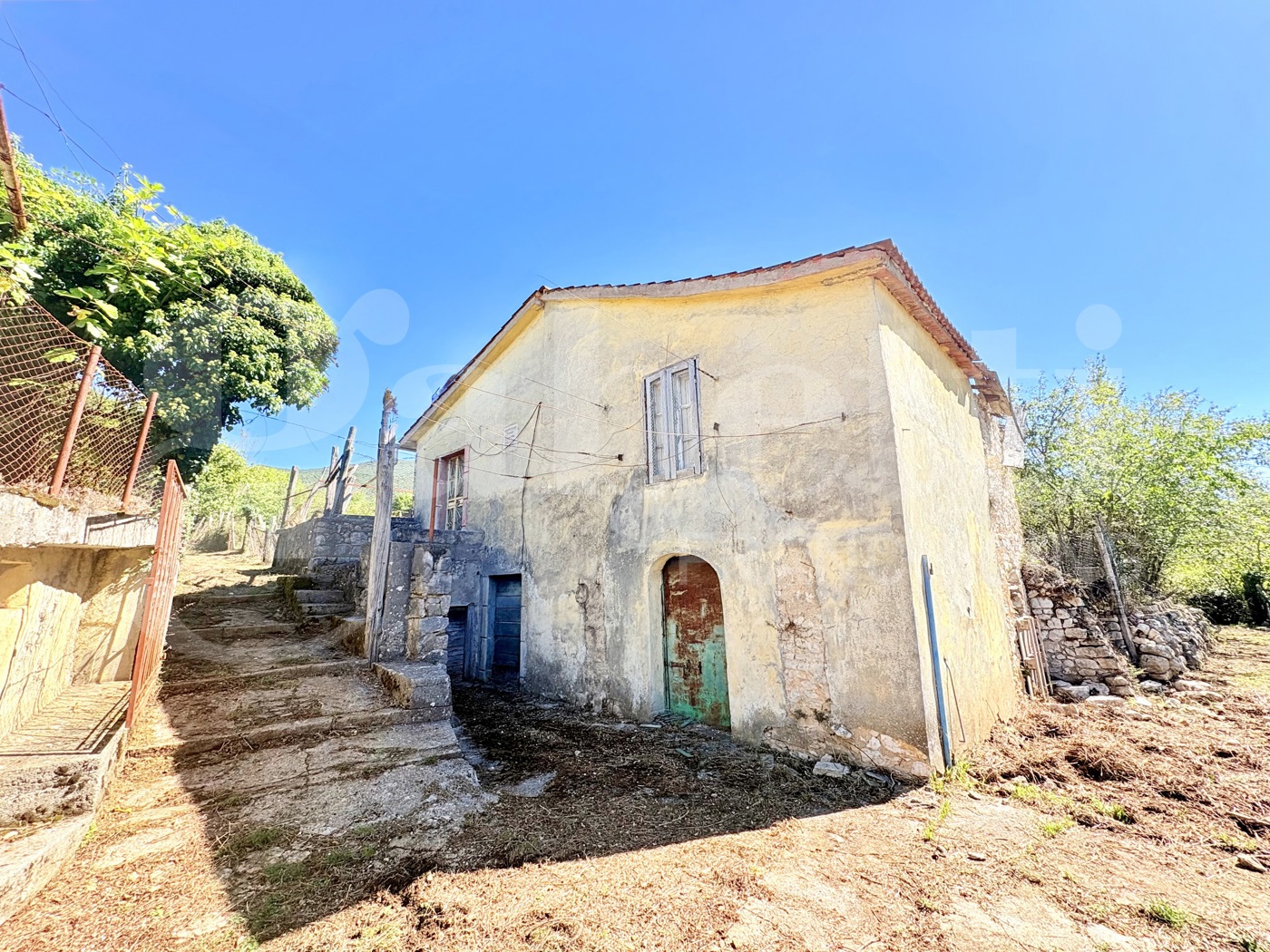 Rustico con giardino a Carpineto Romano