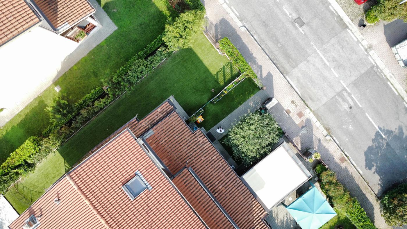 Villa Bifamiliare con giardino a Gussago