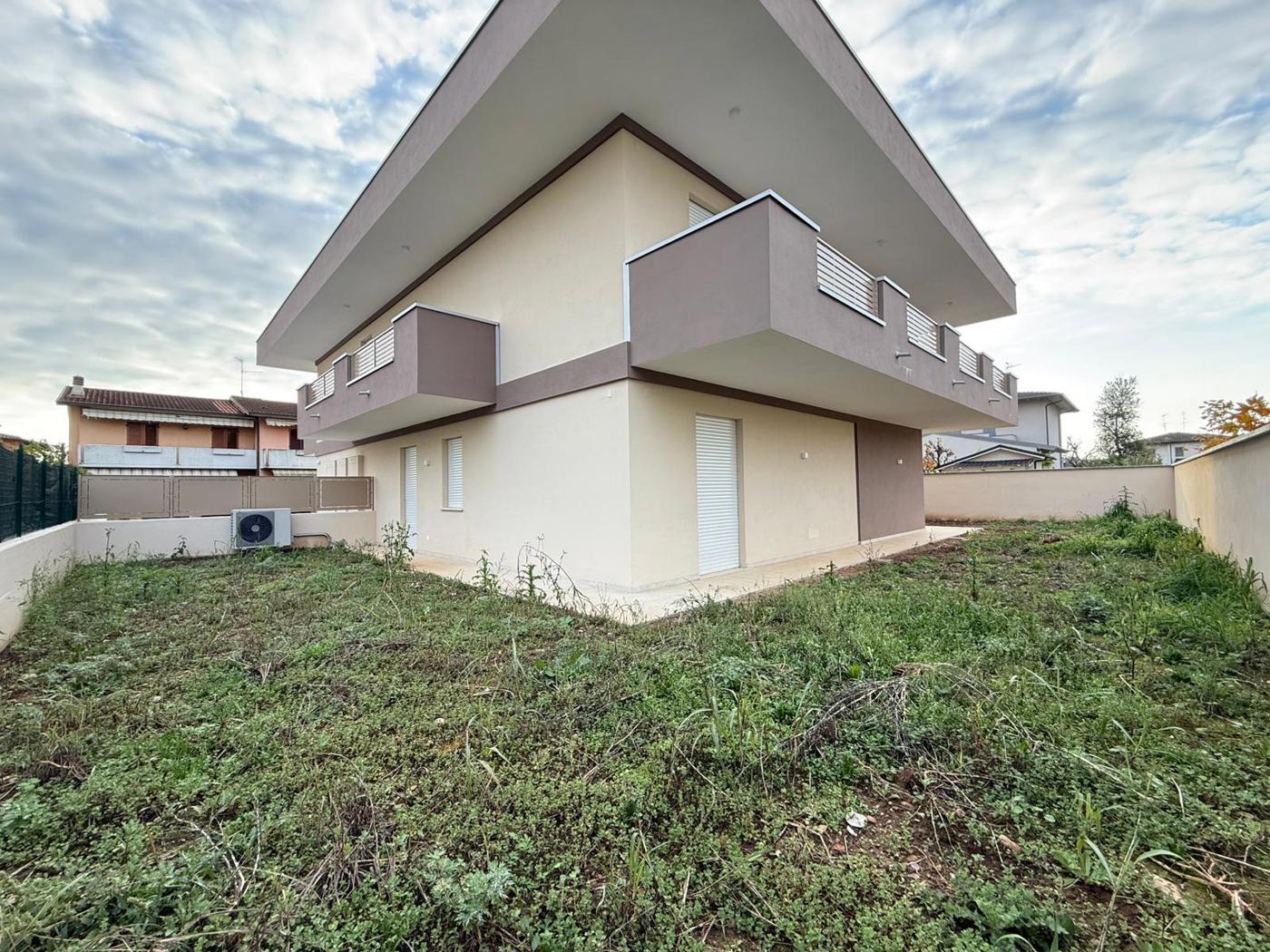 Trilocale con giardino a Castelcovati