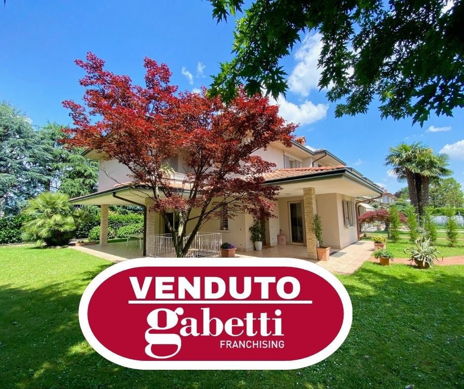 Villa con giardino a Palazzolo sull'Oglio