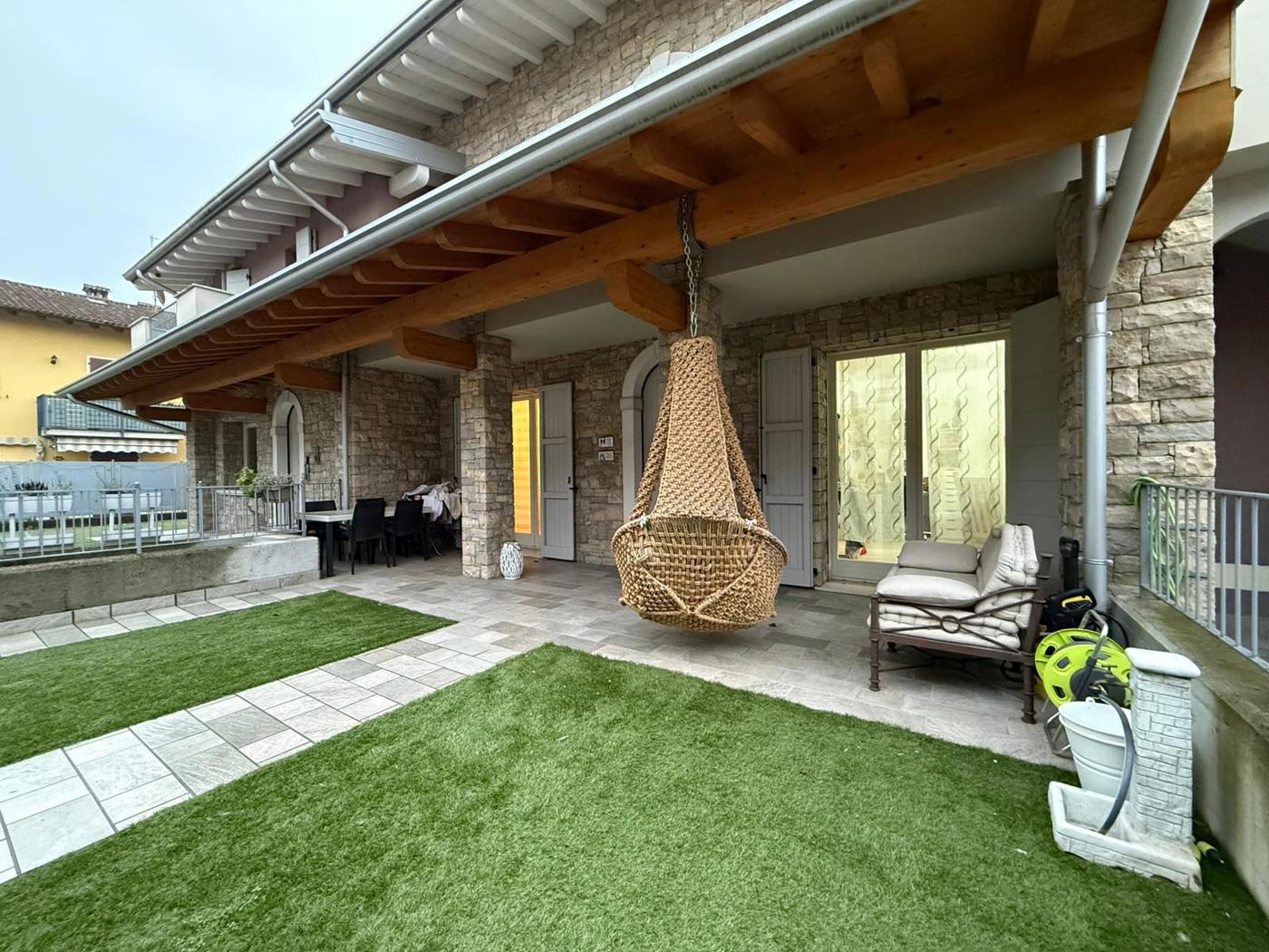 Trilocale con giardino a Ospitaletto