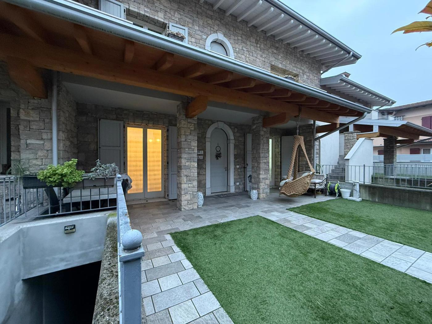 Trilocale con giardino a Ospitaletto