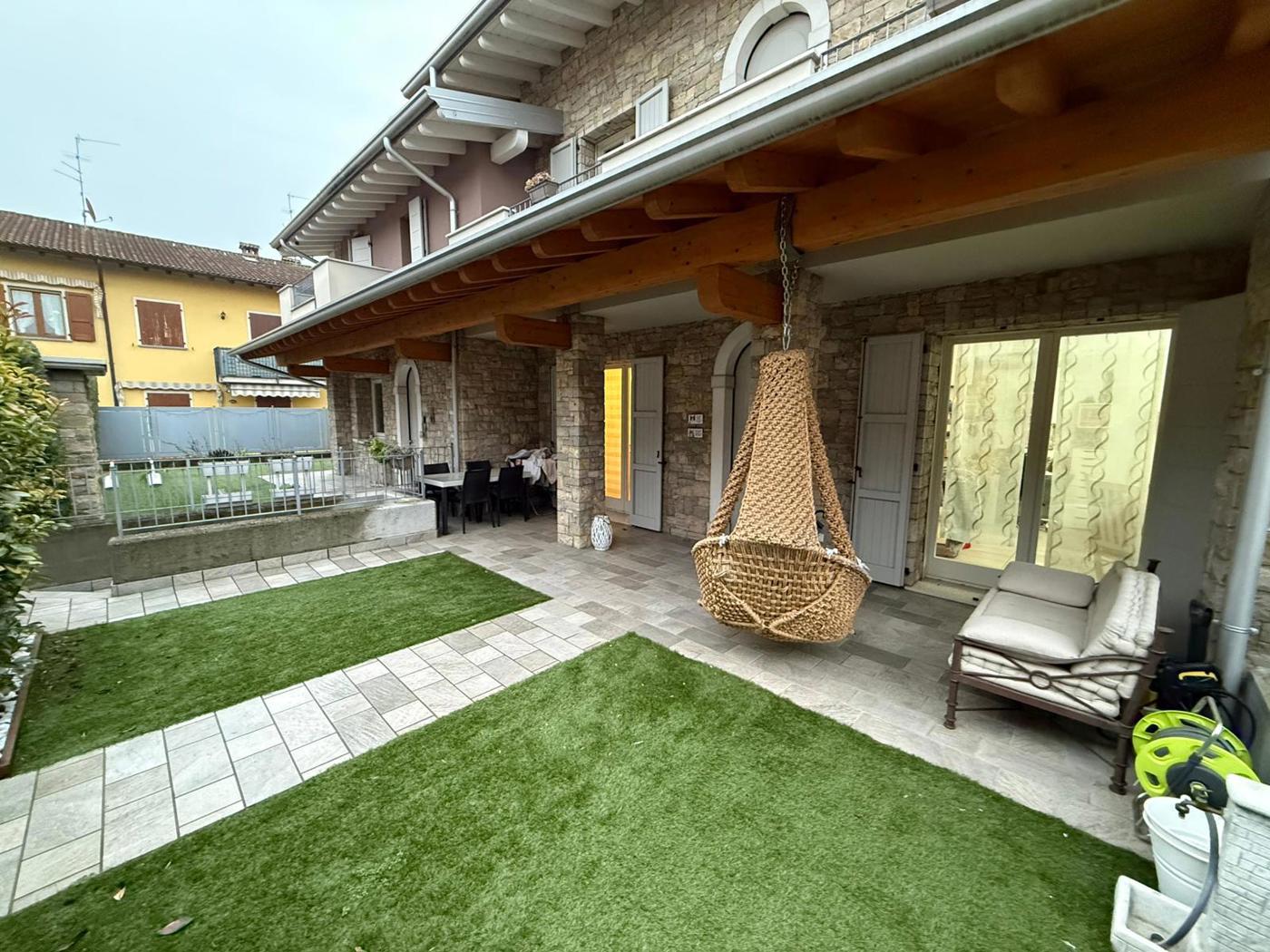 Trilocale con giardino a Ospitaletto