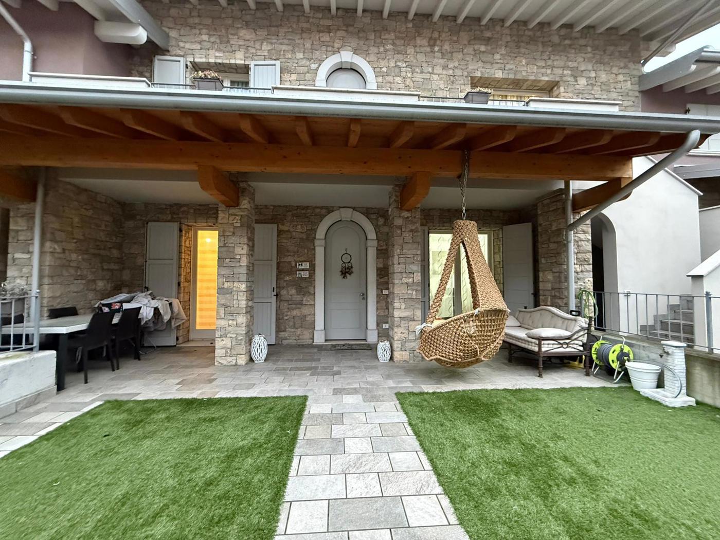 Trilocale con giardino a Ospitaletto