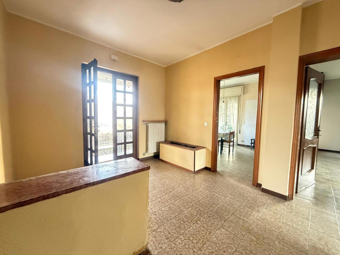 Villa Bifamiliare con giardino a Paratico