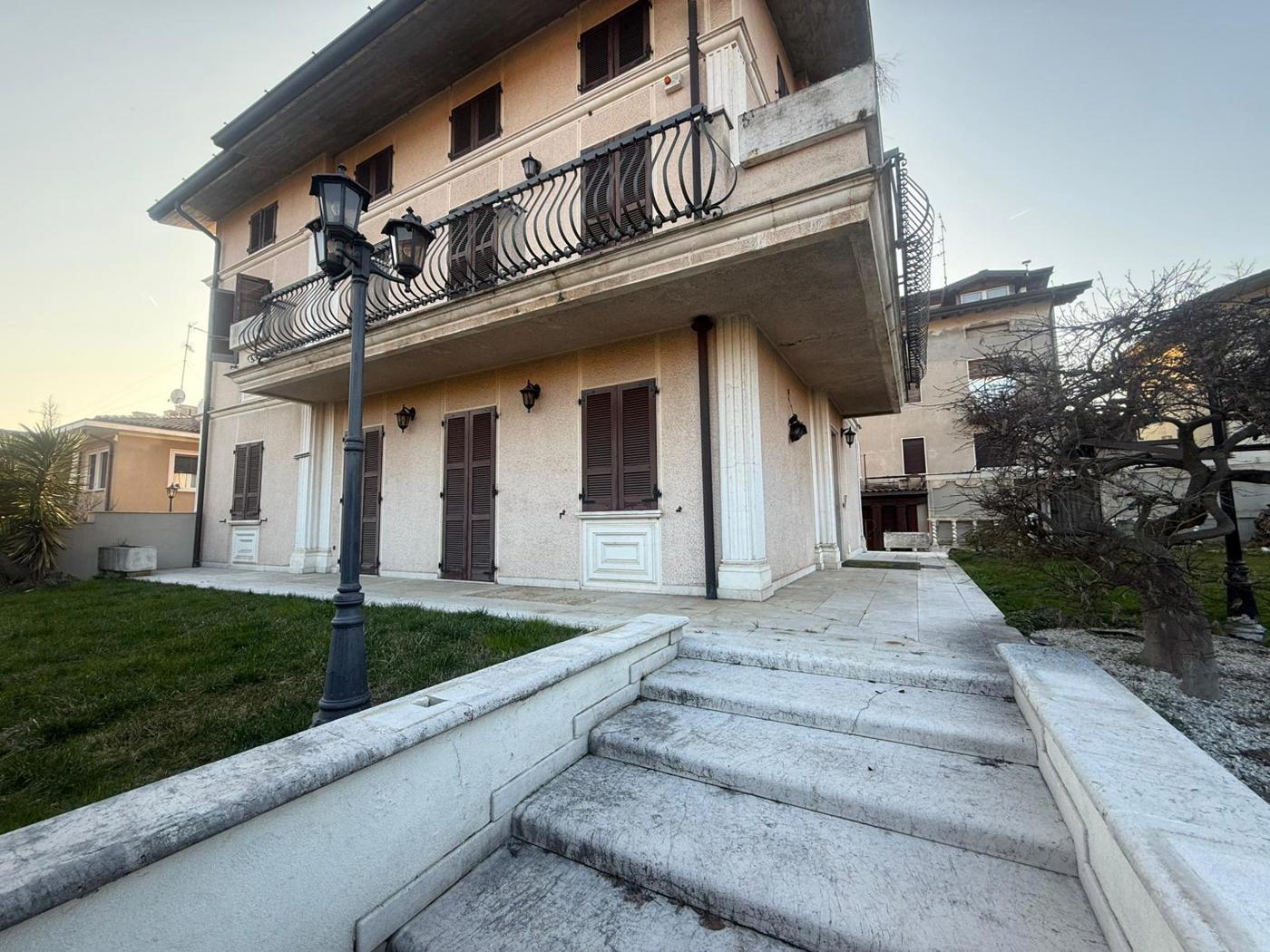 Trilocale con giardino a Passirano