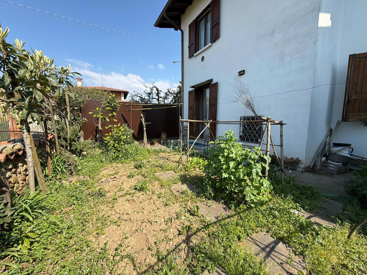 Bilocale con giardino a Passirano