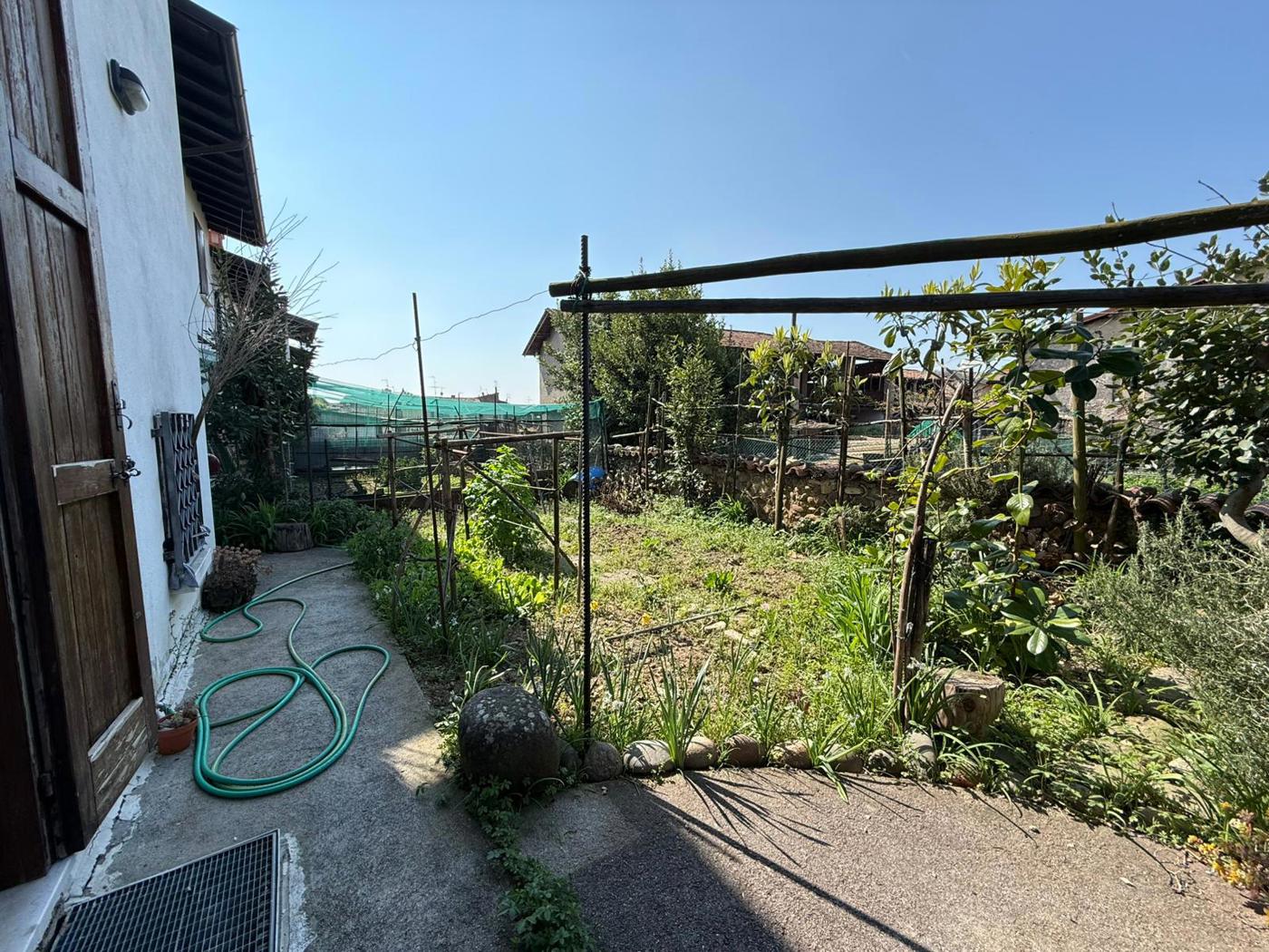 Bilocale con giardino a Passirano