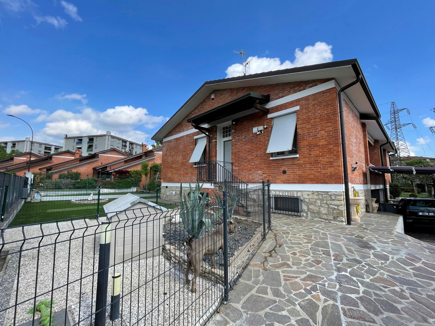 Villa Bifamiliare con giardino a Chiari