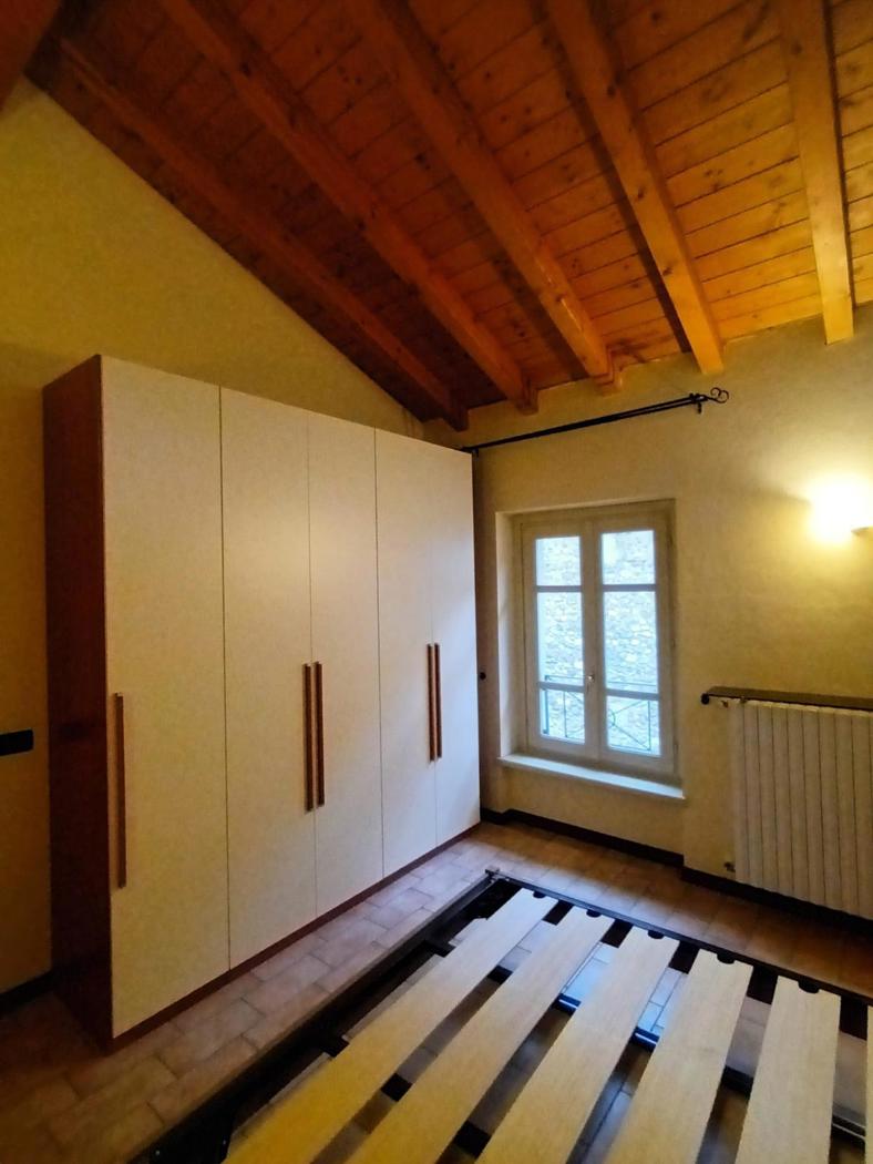 Attico arredato in affitto a Chiari