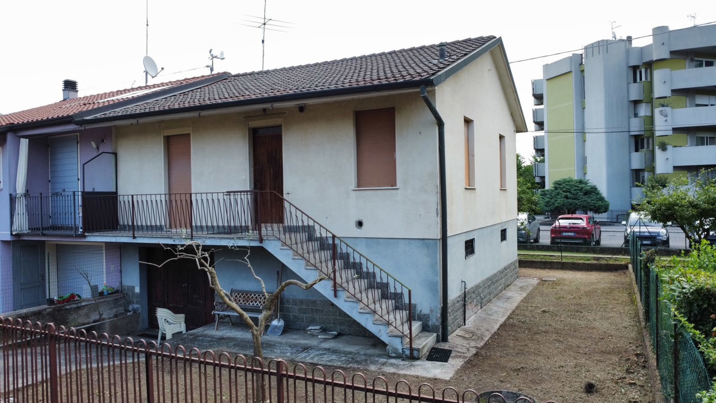 Villa con giardino a Chiari