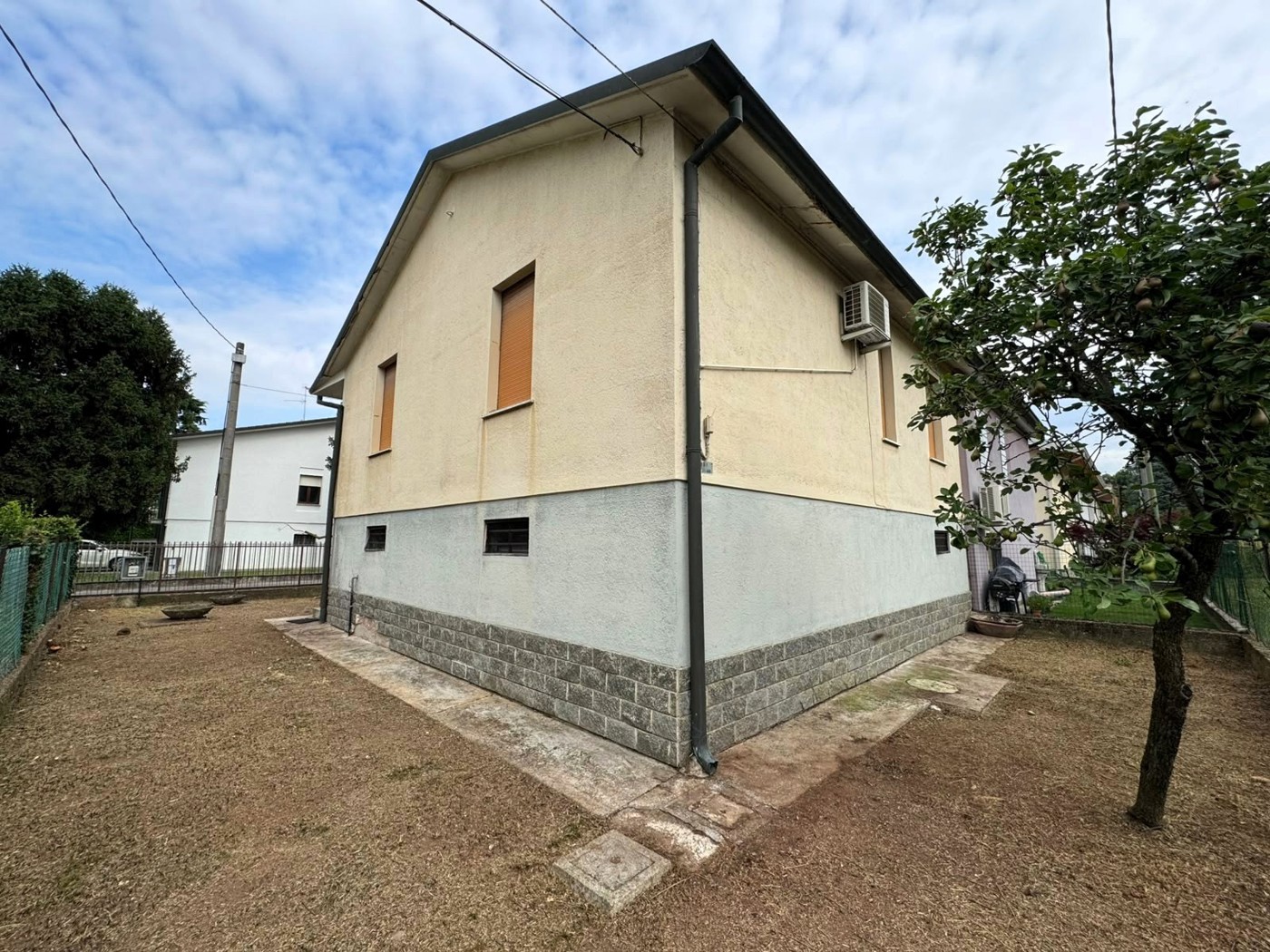 Villa con giardino a Chiari