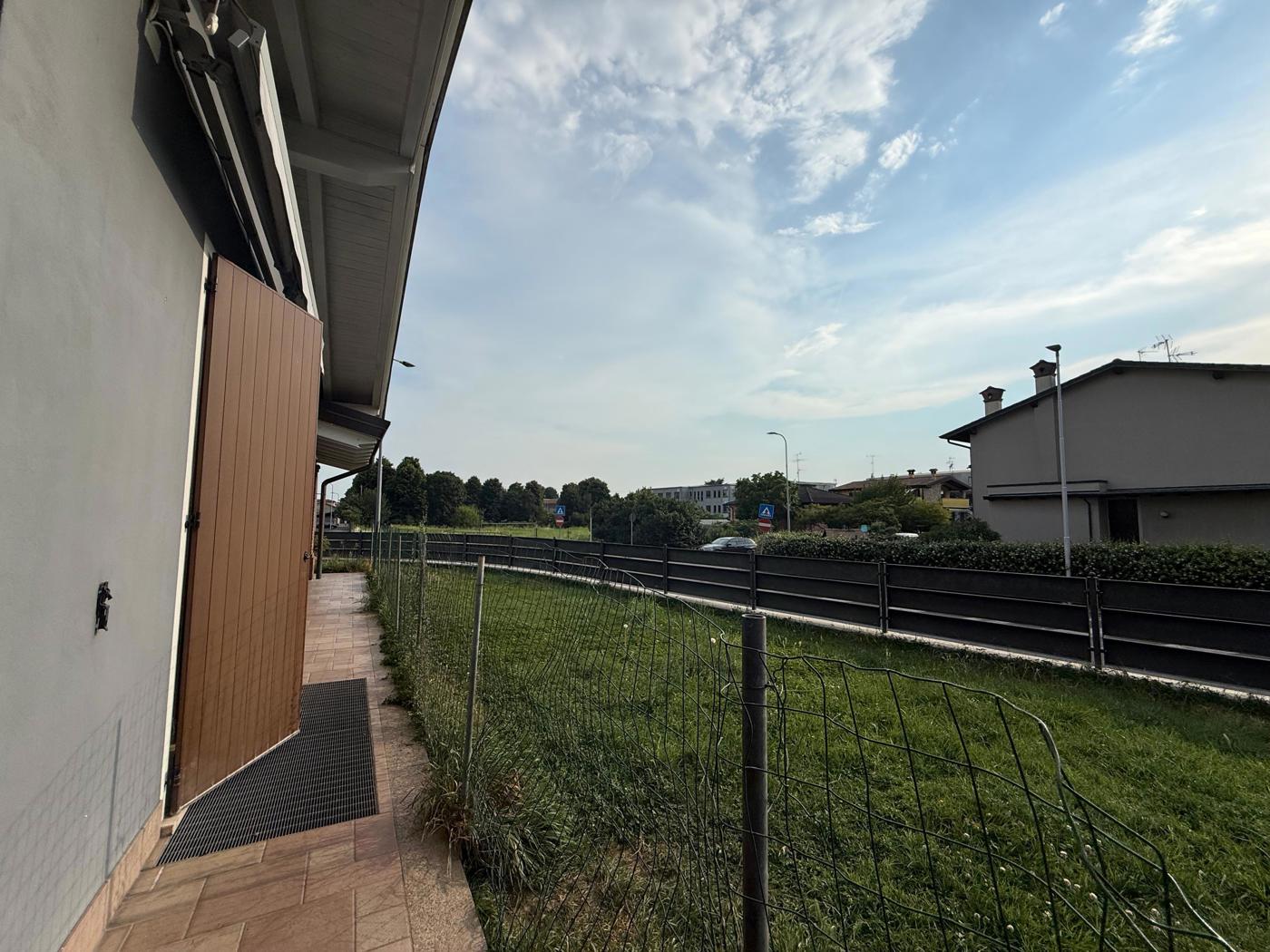 Villa con giardino a Trenzano