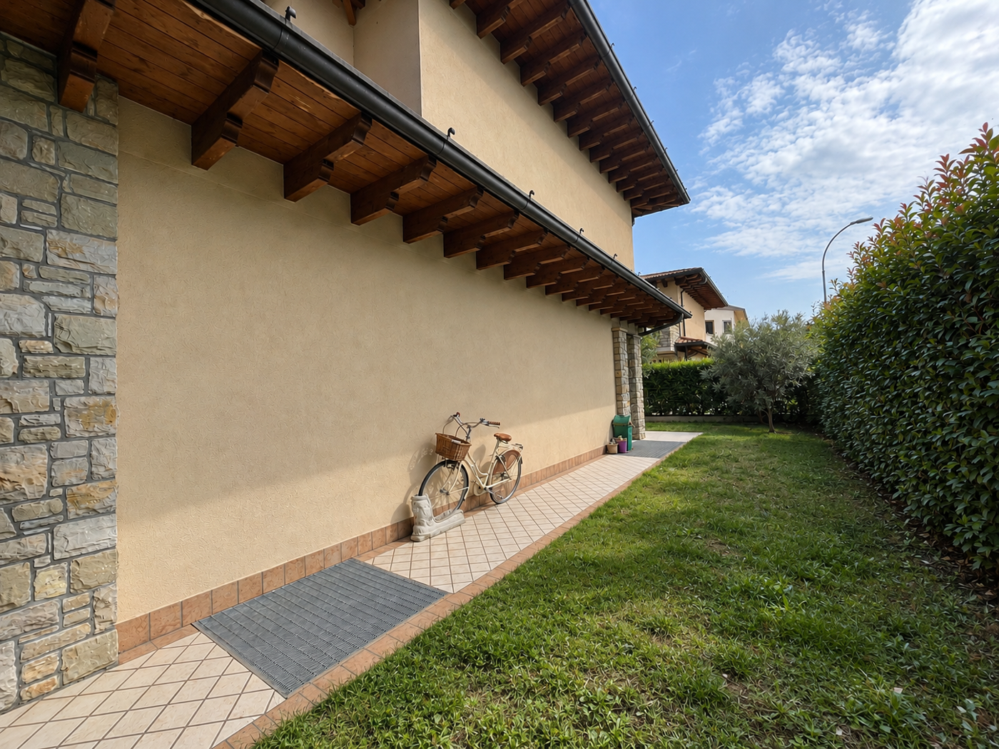 Villa Bifamiliare con giardino a Urago d'Oglio