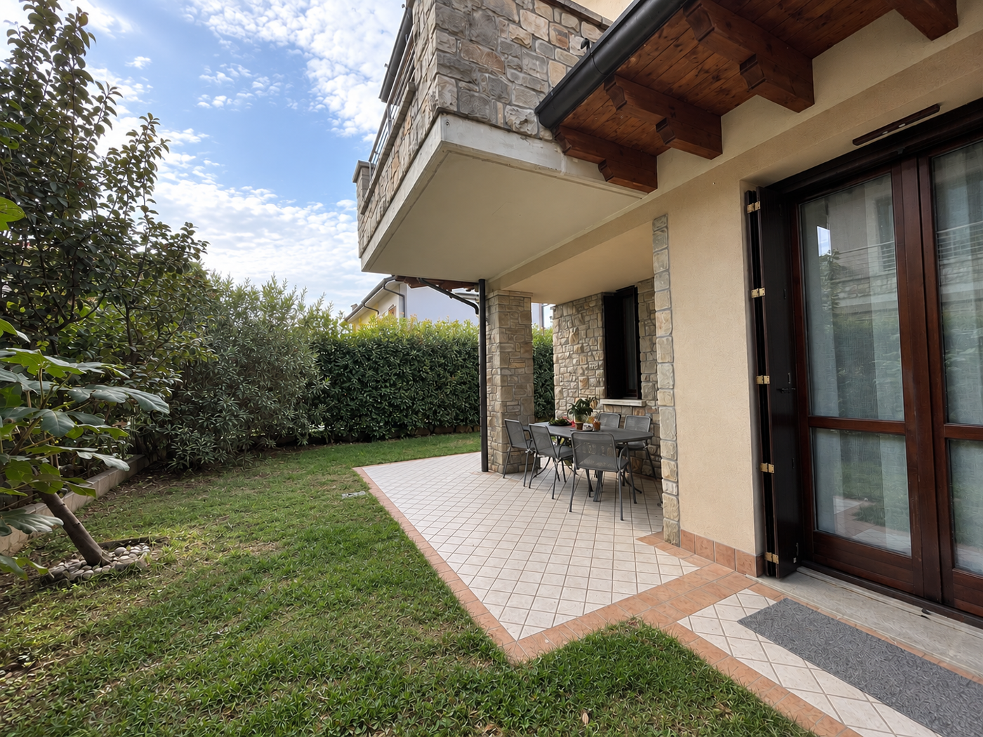 Villa Bifamiliare con giardino a Urago d'Oglio