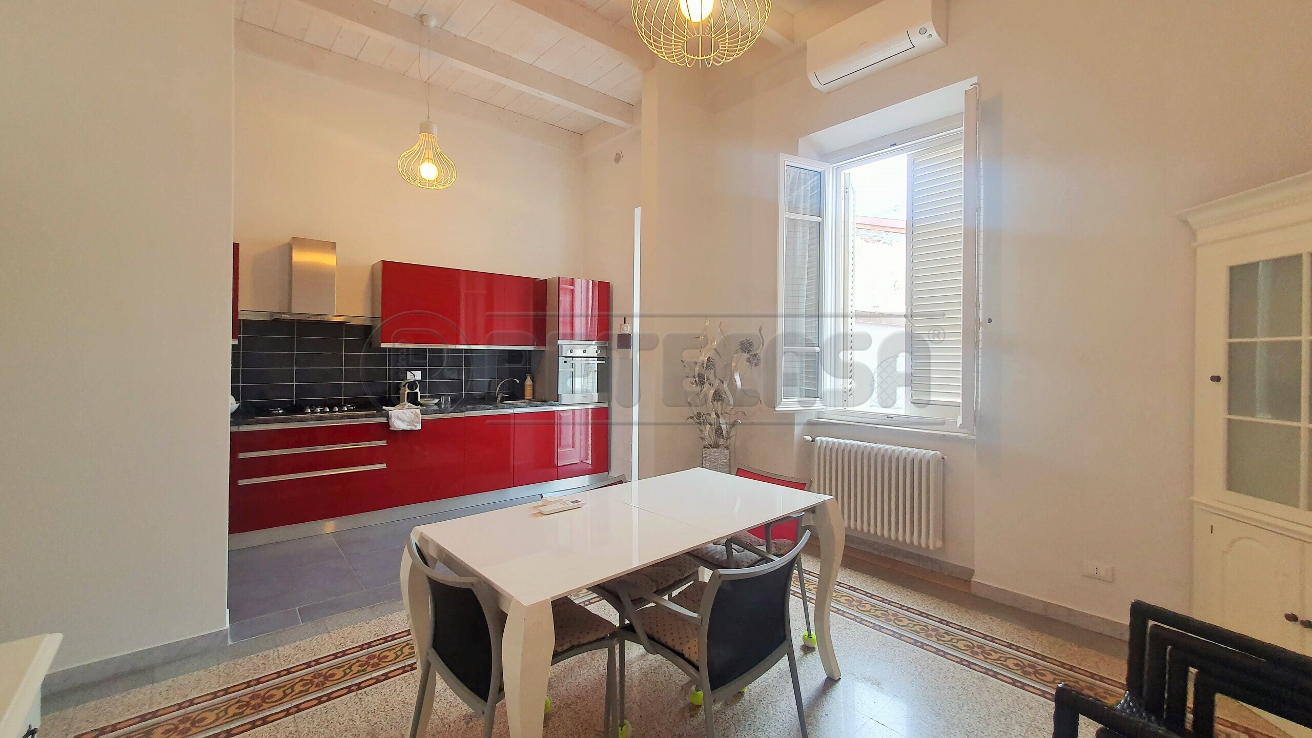 Casa indipendente con terrazzo, Viareggio darsena