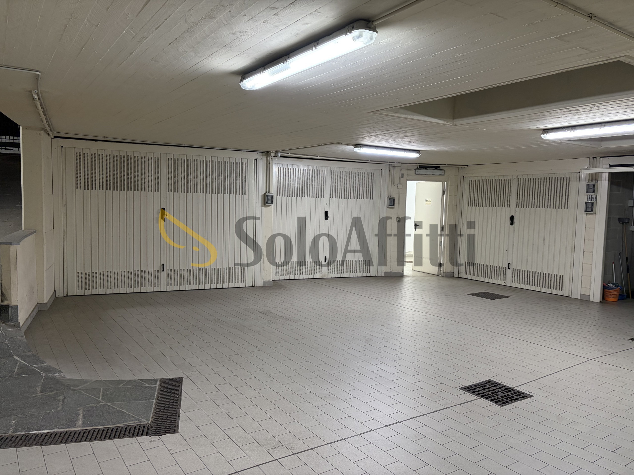 Box/Garage 35mq in affitto in strada del lionetto 38, Torino