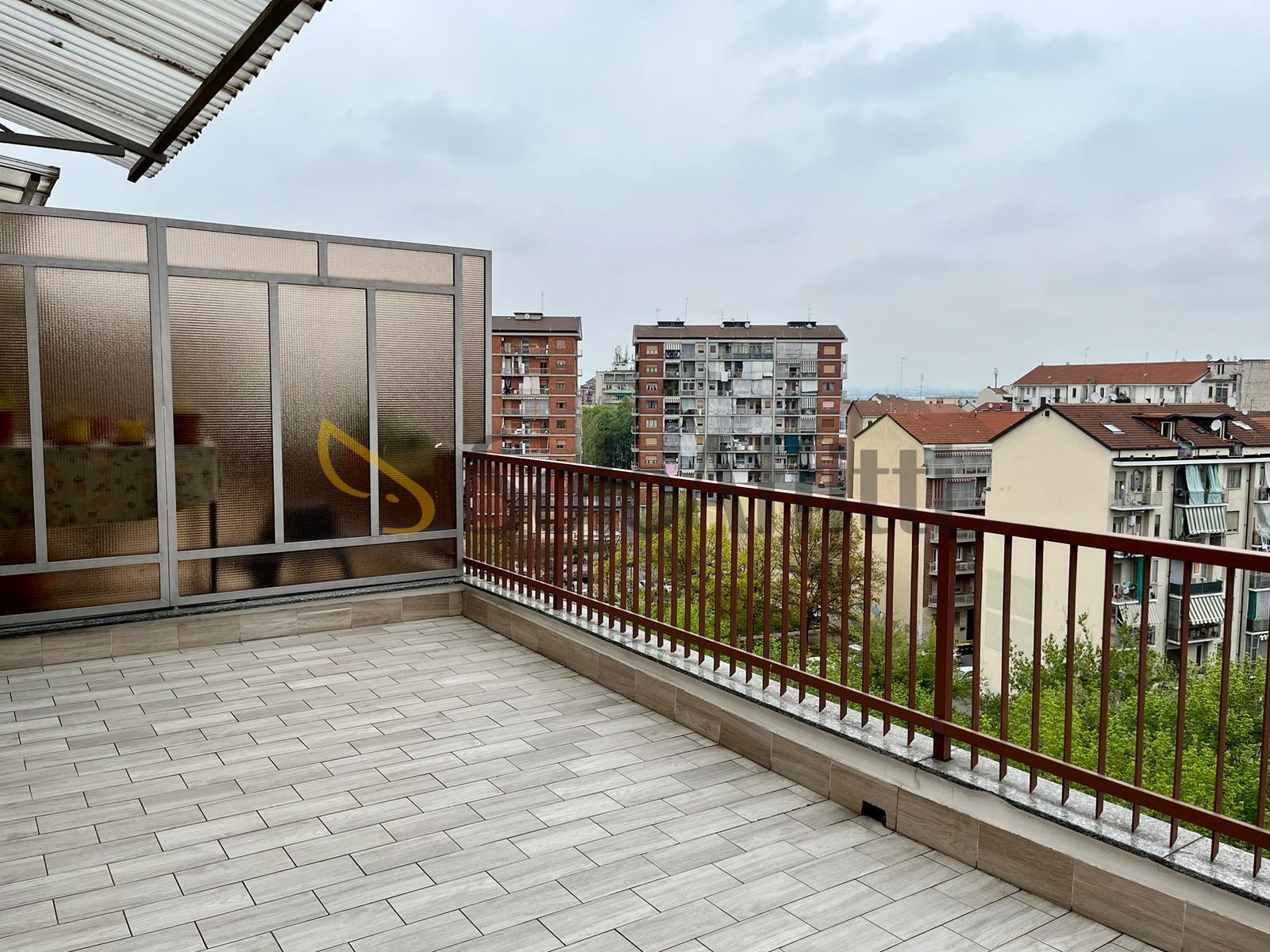 Bilocale con terrazzo in via venar�a 75, Torino