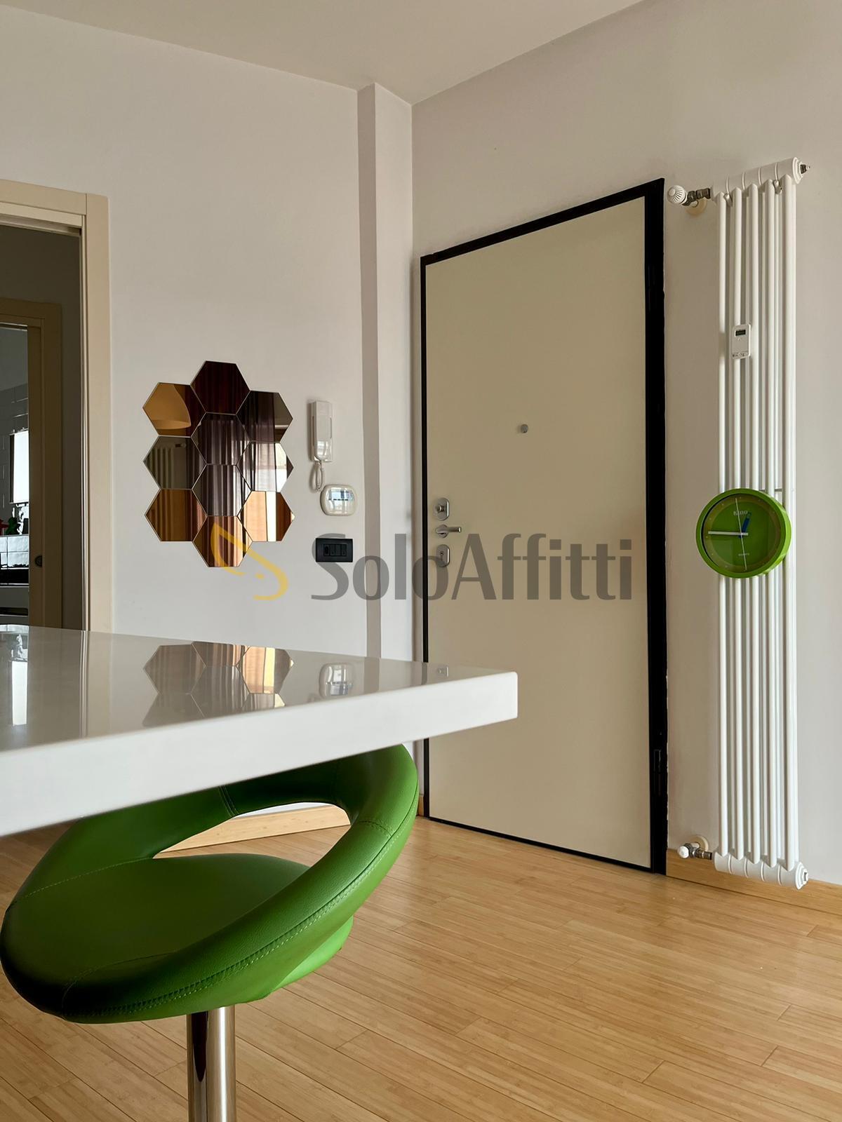 Bilocale con terrazzo in via venar�a 75, Torino