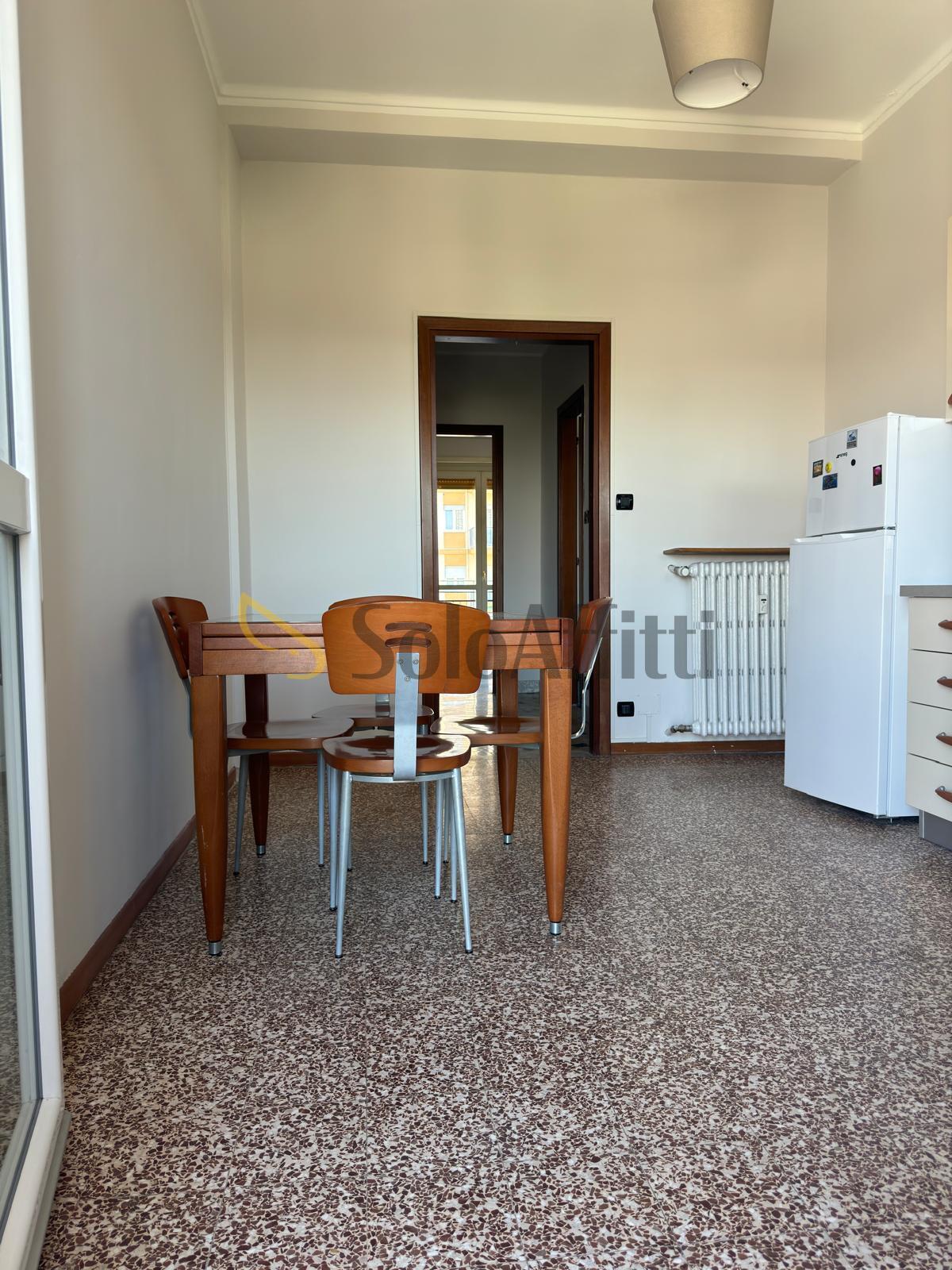 Trilocale in affitto in via francesco de sanctis 100, Torino