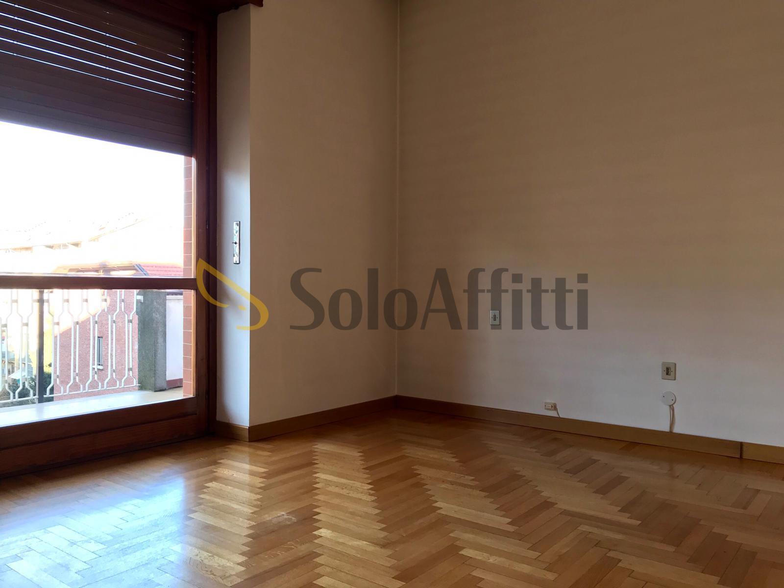 Quadrilocale in affitto in via rosolino pilo, Torino
